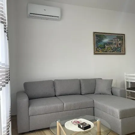 Atrium Residency * 티라나